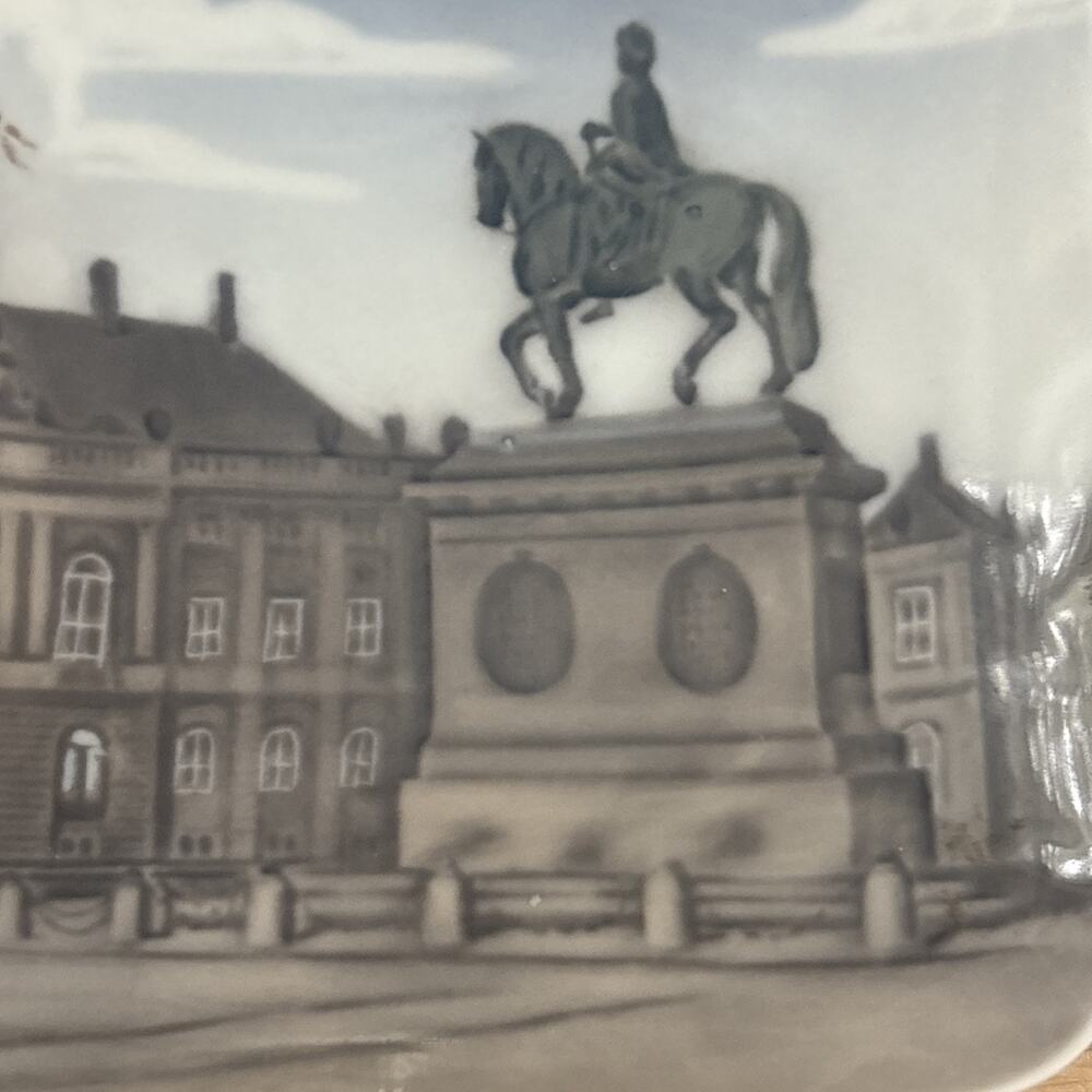 Royal Copenhagen Denmark Amalienborg Palace D3671 Porcelain Ring Dish Vintage - Picture 7 of 8